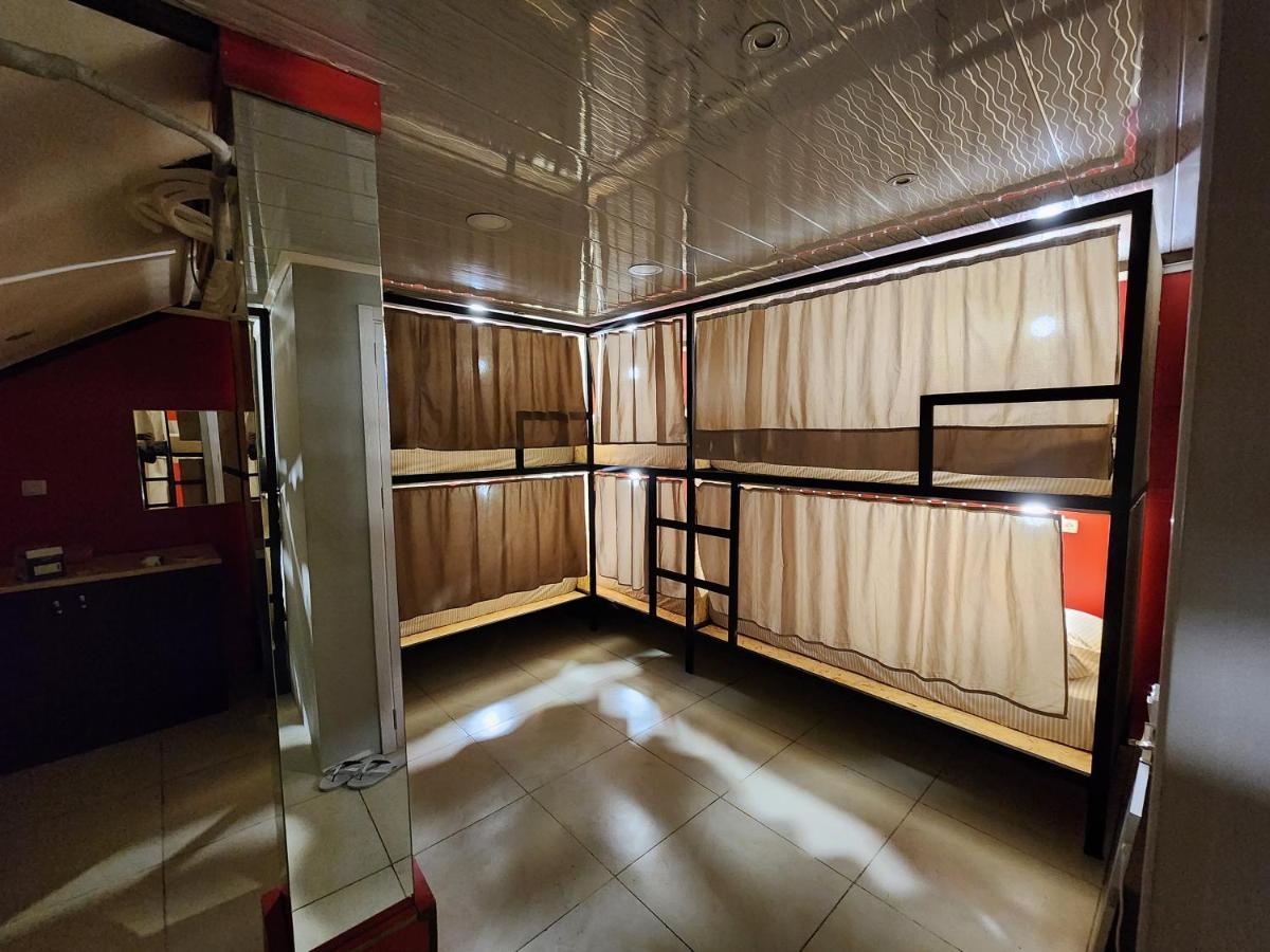 Gala Hostel Tbilisi ภายนอก รูปภาพ