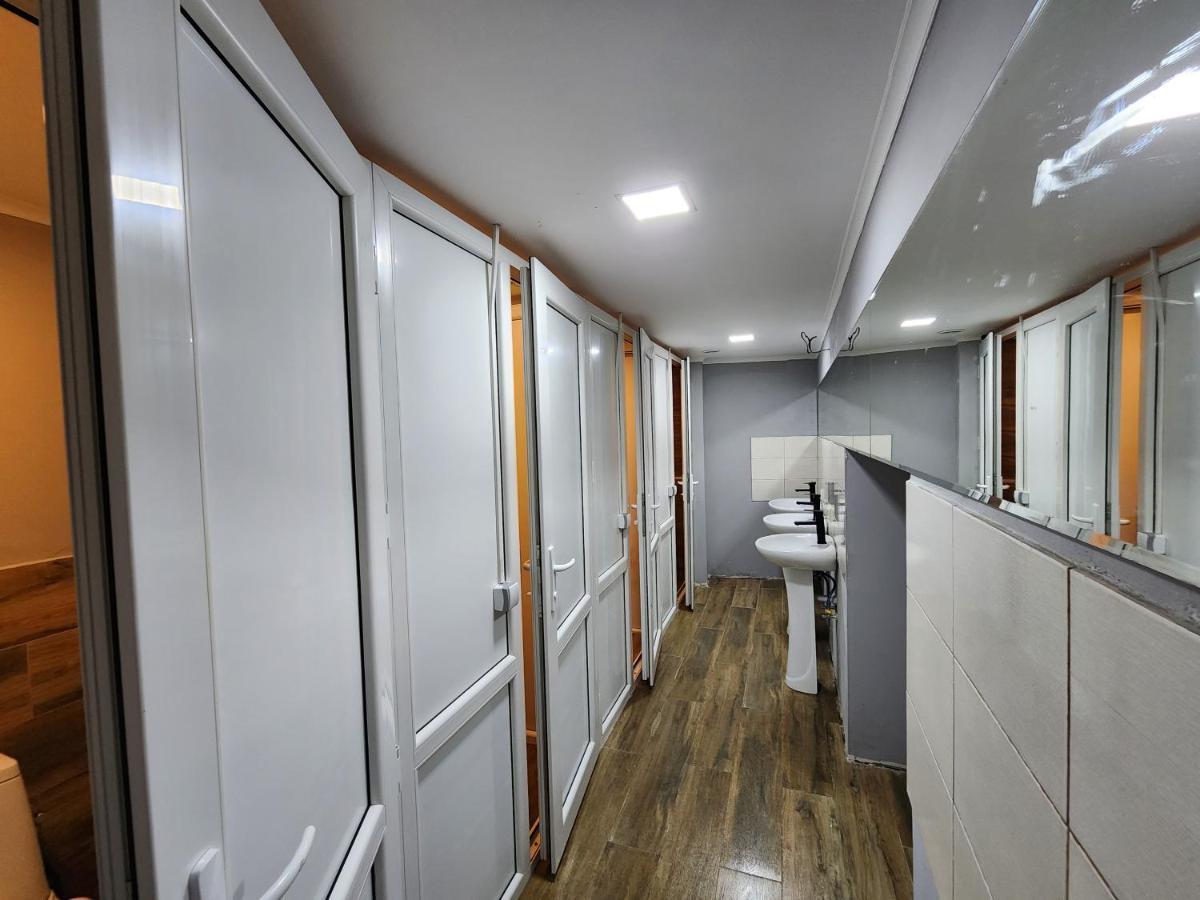 Gala Hostel Tbilisi ภายนอก รูปภาพ