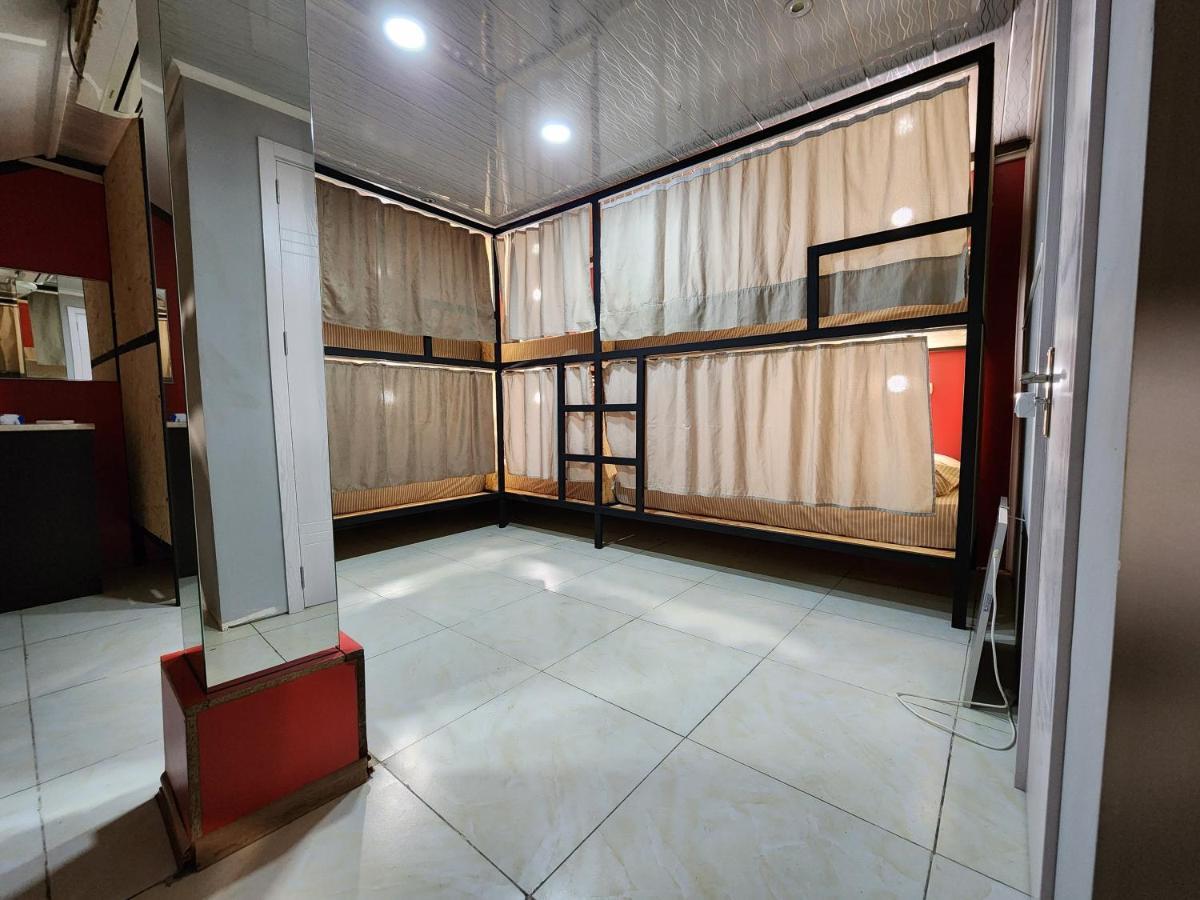 Gala Hostel Tbilisi ภายนอก รูปภาพ